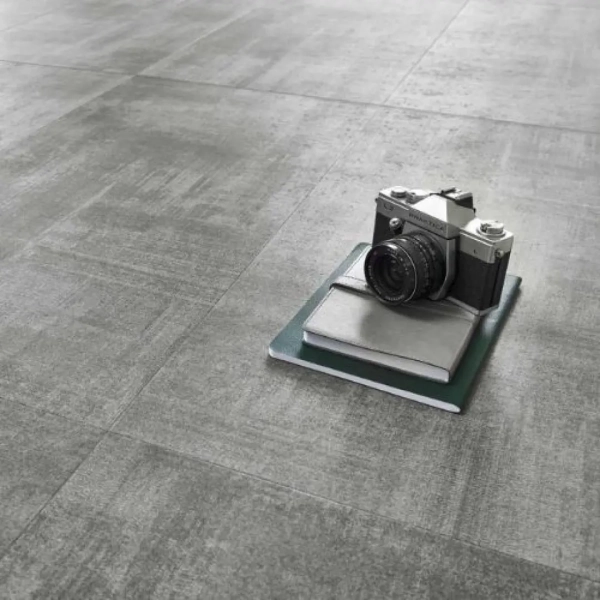 Klick Vinyl Fliesenoptik - XXL - Beton Amadora Graphit - 91,4 x 45,7 cm - Vinylboden Betonoptik