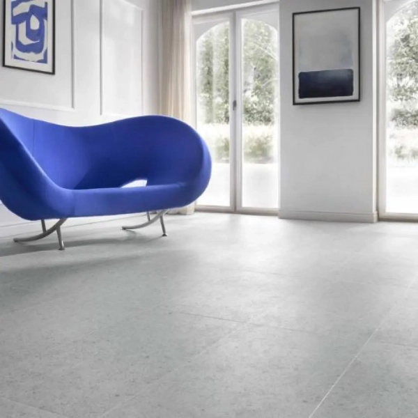 Klick Vinyl mit Trittschalldämmung Fliesenoptik - XXL - Aveiro Silver - 91,4 x 45,7 cm - Vinylboden Steinoptik